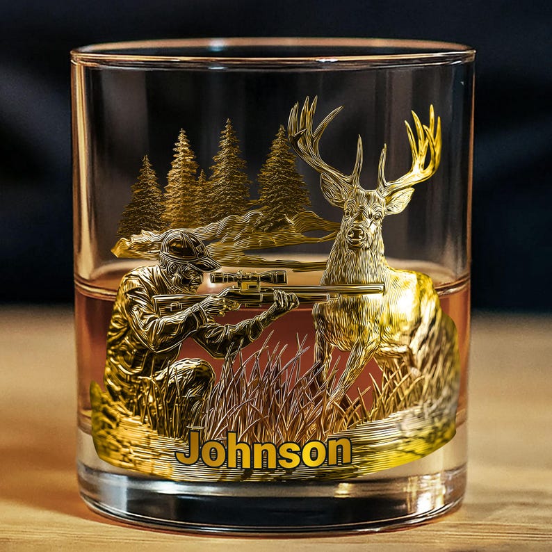 Personalized Hunting Whiskey Glass, Hunter and Deer Whiskey Glass , Dad Whiskey Lovers Hunting, Hunting Drink Wine Gift