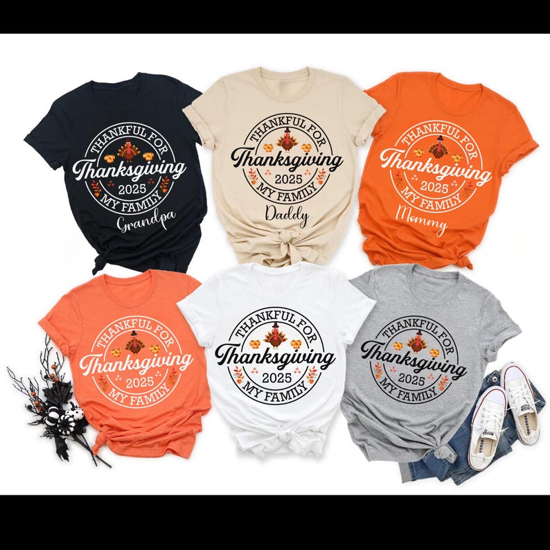 Custom Family Thanksgiving 2025 Matching Shirt, Personalized Family Thanksgiving Dinner Shirts, Autumn Family T-shirts, Pumpkin Season Shirt