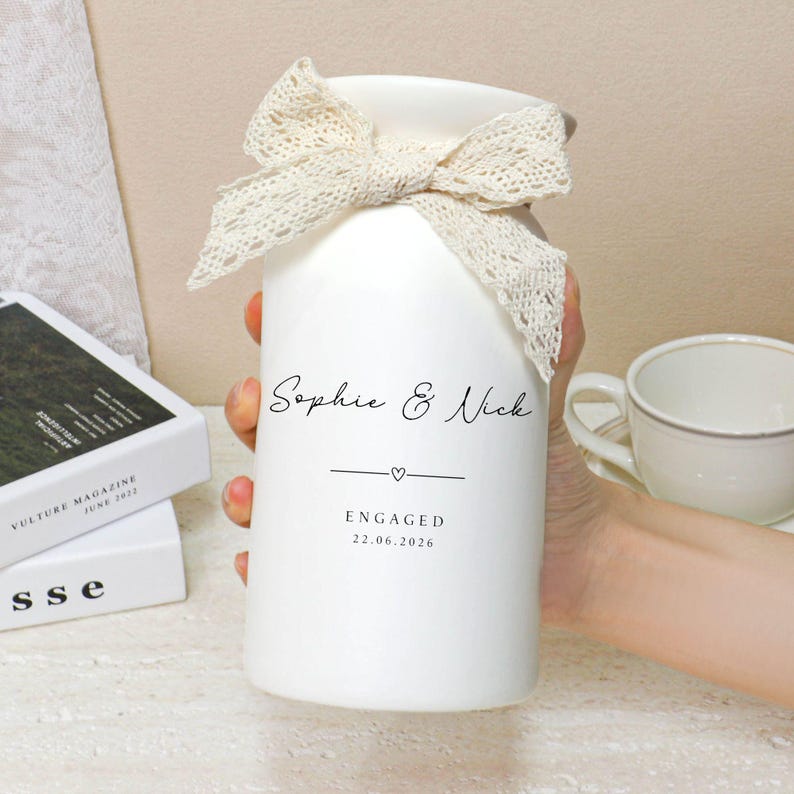 Personalised Engaged Ceramic Vase,New Engaged Couple Gift,Custom Wedding Vase,Gift for Newlyweds,Engagement Gift,Mr & Mrs Gifts For Couple