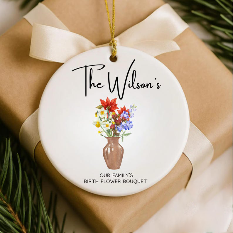 Personalized Birthflower Ornament, Custom Family Ornament with Last Name, Birth Month Flowers Keepsake, Gift for Mom, Mother's Day Gift