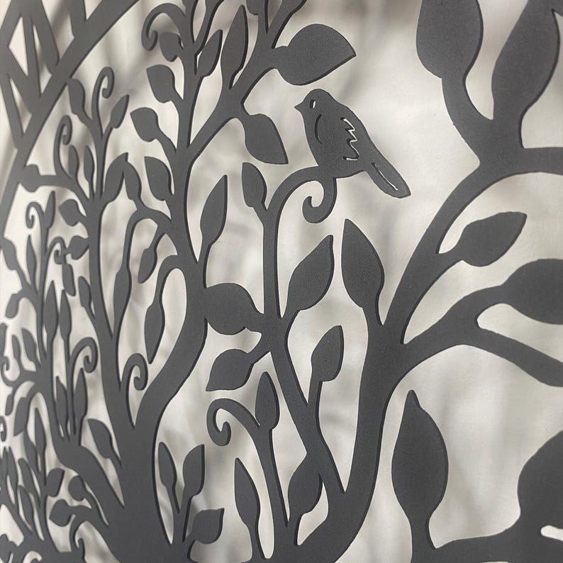 Personalized Family Tree Metal Wall Art: Custom Name Sign Decor