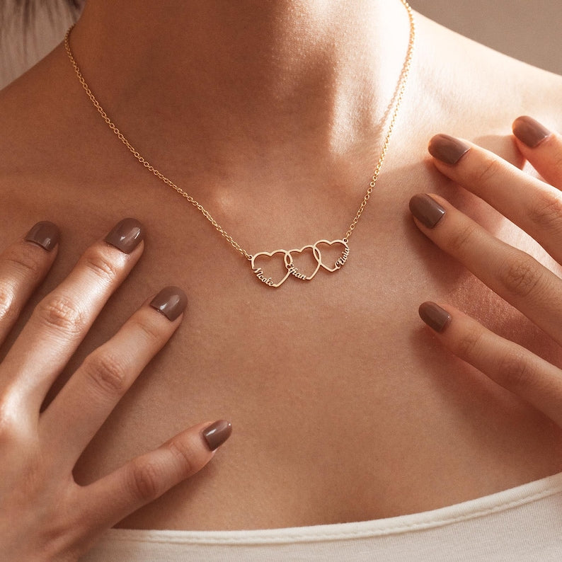 Family Name Necklace with Heart, Multiple Hearts Necklace, Kids Names Jewelry for Mom