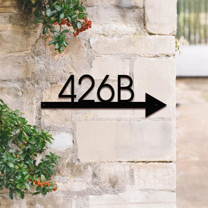 Metal Arrow Sign with House Number Custom Address Plaque, Modern Outdoor Direction Sign for Homes, Cabins, Apartments or Offices
