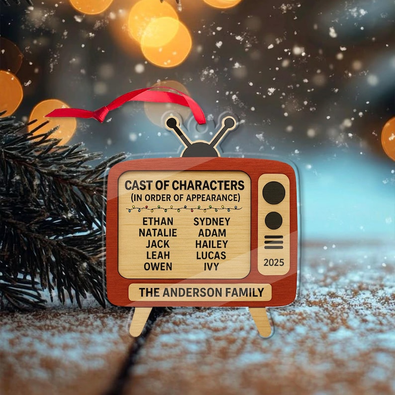 PERSONALIZABLE Retro TV Ornament, CUSTOMIZABLE Family Name Acrylic Decor, Cast of Characters Holiday Keepsake, Unique Gift for Loved Ones