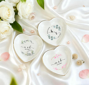 Personalized Engagement Ring Dish, Initials Heart Date Ring Dish, Wedding Gifts for Couple, Gift for Bride, Bridal Shower Gift, Wedding Gift