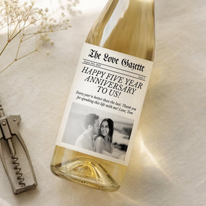 Custom Anniversary Gift for Husband/Wife, Personalized Wedding Newspaper Bottle Label for 1st Year Anniversary, Boyfriend or Girlfriend Gift