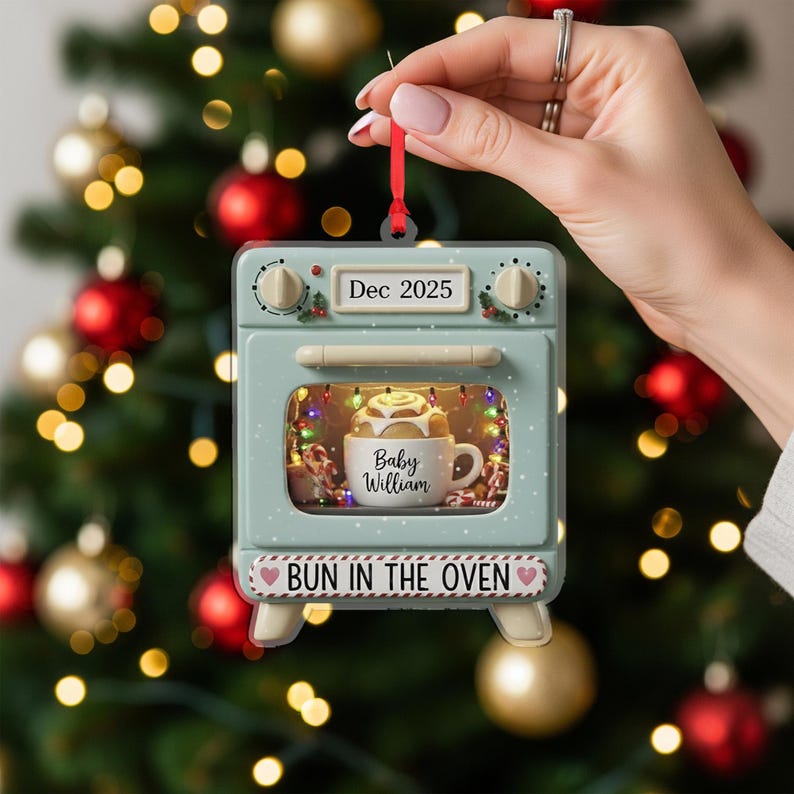 Personalized Pregnancy Announcement Ornament: Bun in Oven Keepsake