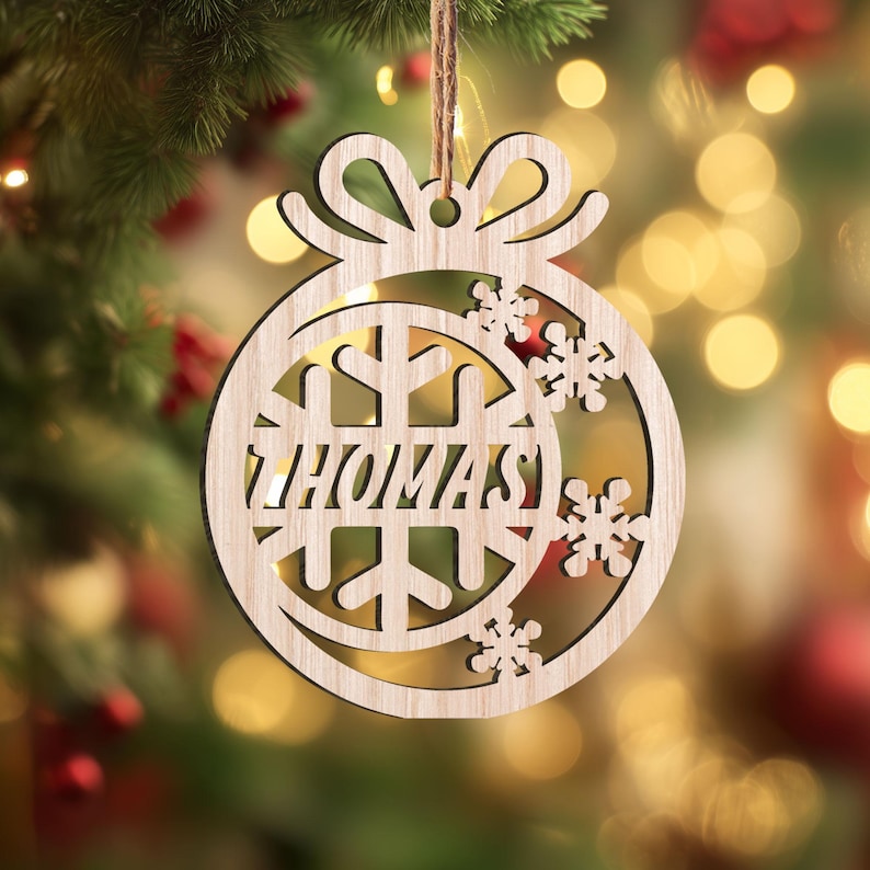 Personalized Snowflake Wood Christmas Ornament Custom Name Holiday Decoration, Unique Gift Keepsake for Families, Friends & Loved Ones