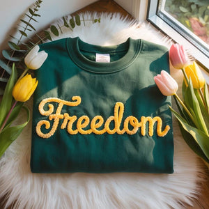 Custom Name Chenille Embroidered Sweatshirt il_794xN.7260158741_5iq0.jpg