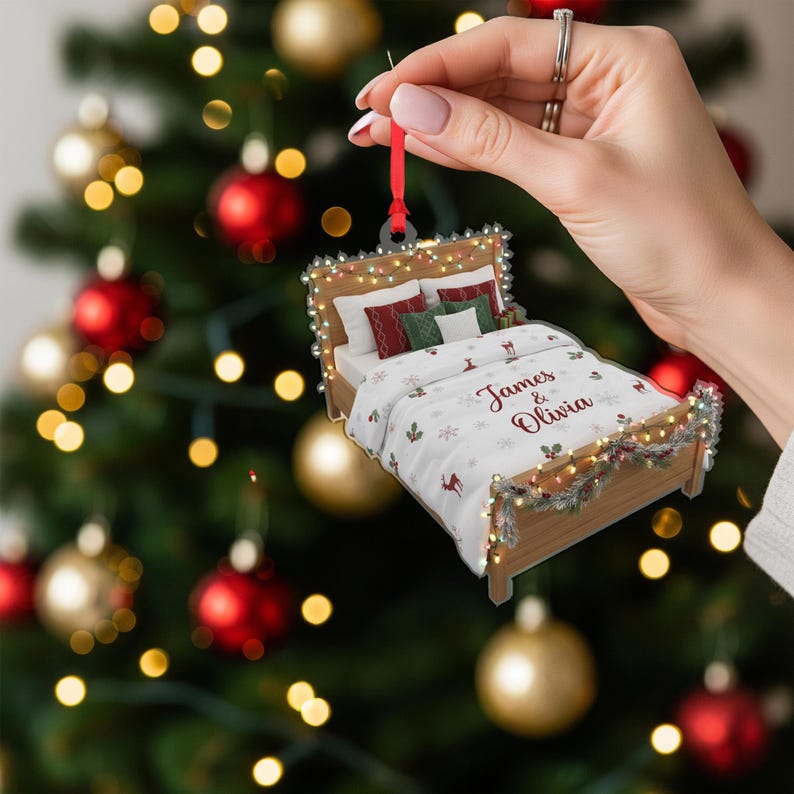 Personalized Bed Ornament with Names, Christmas Tree Decoration with Lights and Holiday Bedding