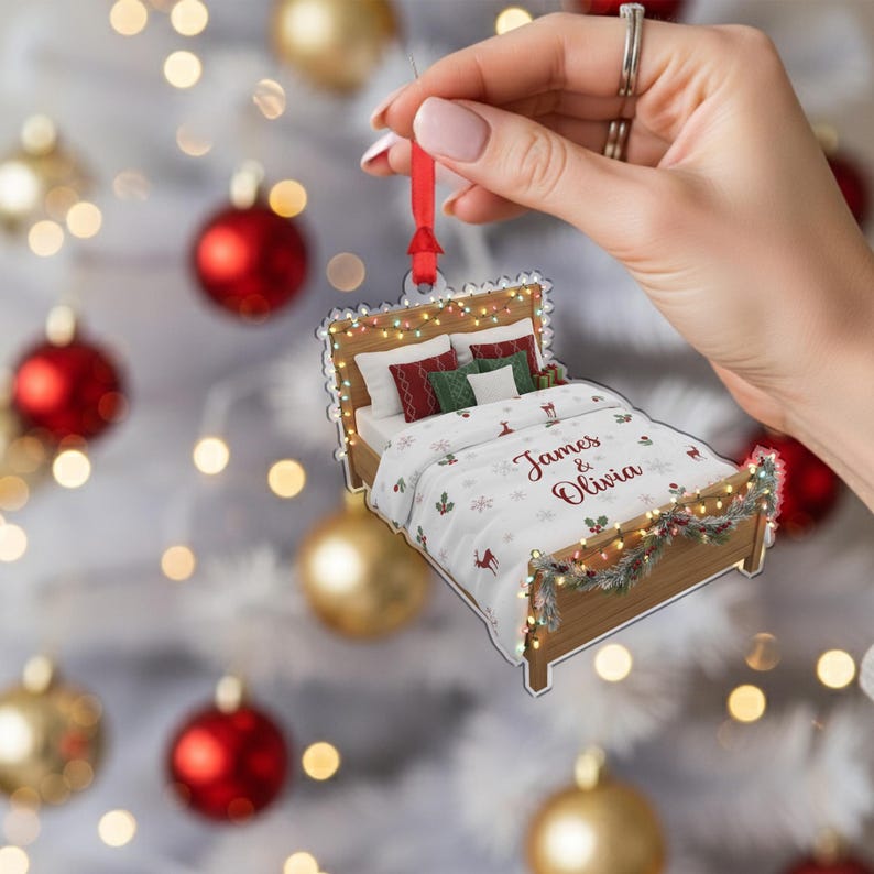 Personalized Bed Ornament with Names, Christmas Tree Decoration with Lights and Holiday Bedding