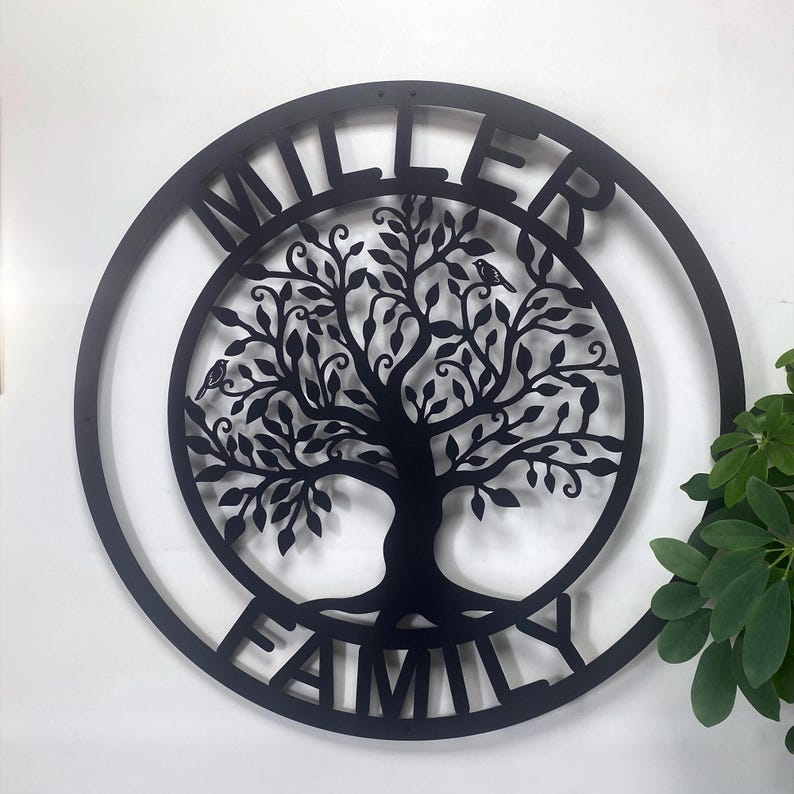 Personalized Family Tree Metal Wall Art: Custom Name Sign Decor