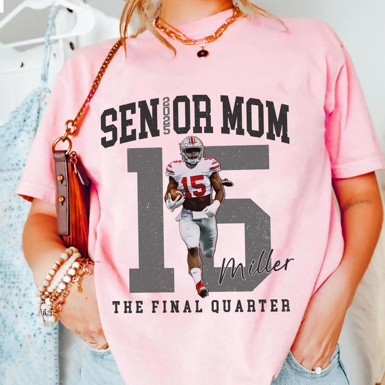 Senior Football Mom Shirt, Personalized Football Mom Shirt, Custom 2026 Senior Football Mom Gift, Game Day T-shirt, Custom Football Shirt