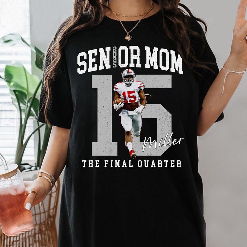 Senior Football Mom Shirt, Personalized Football Mom Shirt, Custom 2026 Senior Football Mom Gift, Game Day T-shirt, Custom Football Shirt