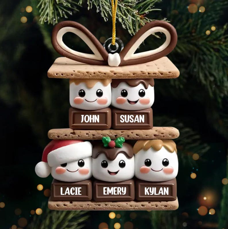 Custom Family Christmas Ornament - Personalized S'mores Family Ornament with Names, Holiday Gift for Parents, Grandparents, and Families.