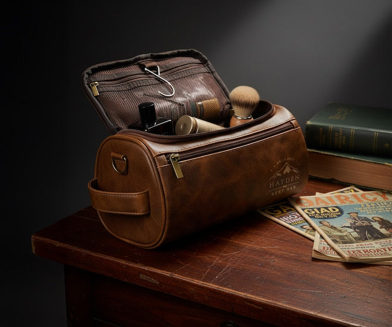 Personalized Men's Leather Toiletry Bag, Leather Dopp Kit, Groomsmen Gifts, Travel Bag, Anniversary Gift for Him, Men's Leather Accessory