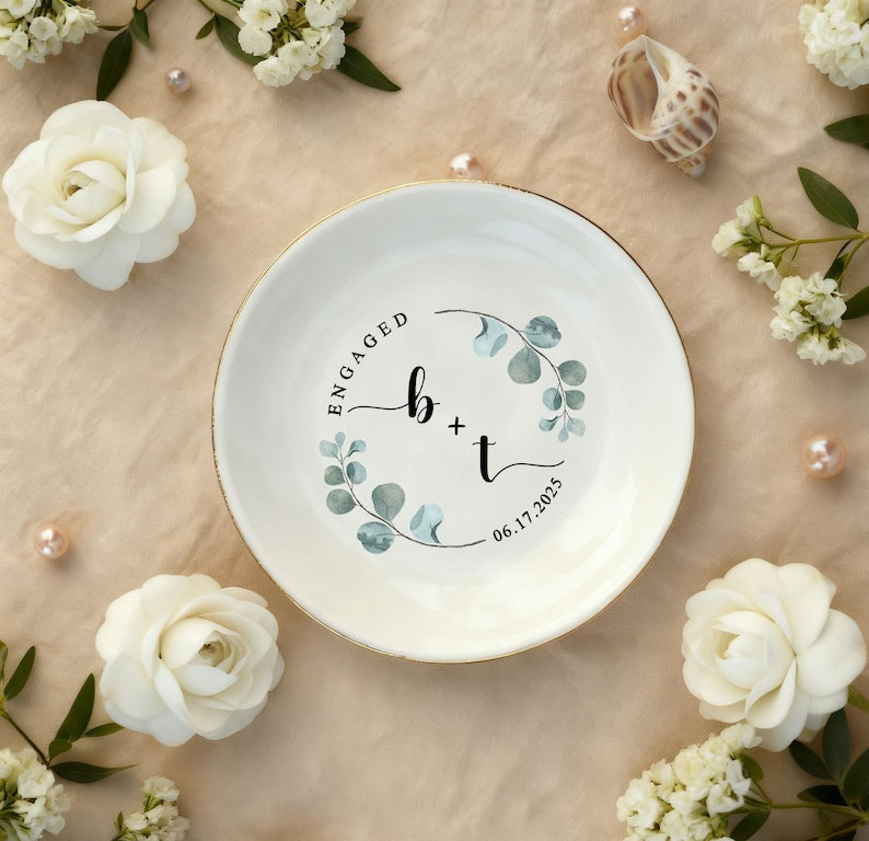 Personalized Engagement Ring Dish, Initials Heart Date Ring Dish, Wedding Gifts for Couple, Gift for Bride, Bridal Shower Gift, Wedding Gift