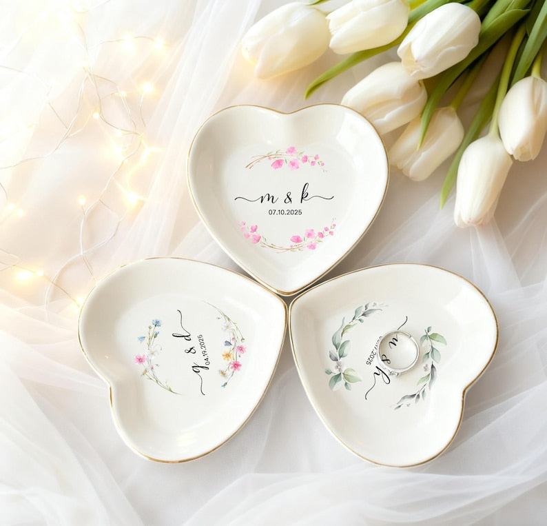 Personalized Engagement Ring Dish, Initials Heart Date Ring Dish, Wedding Gifts for Couple, Gift for Bride, Bridal Shower Gift, Wedding Gift