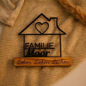 Family sign personalized with name & heart | Family gift, wedding, housewarming gift | House decoration made of wood and 3D printing