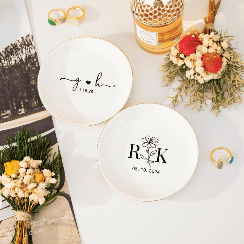 Personalized Engagement Ring Dish,Initials Date Jewelry Dish,Wedding Gifts For Couple,Anniversary Gift,Bridal Shower Gifts,Valentine's Day