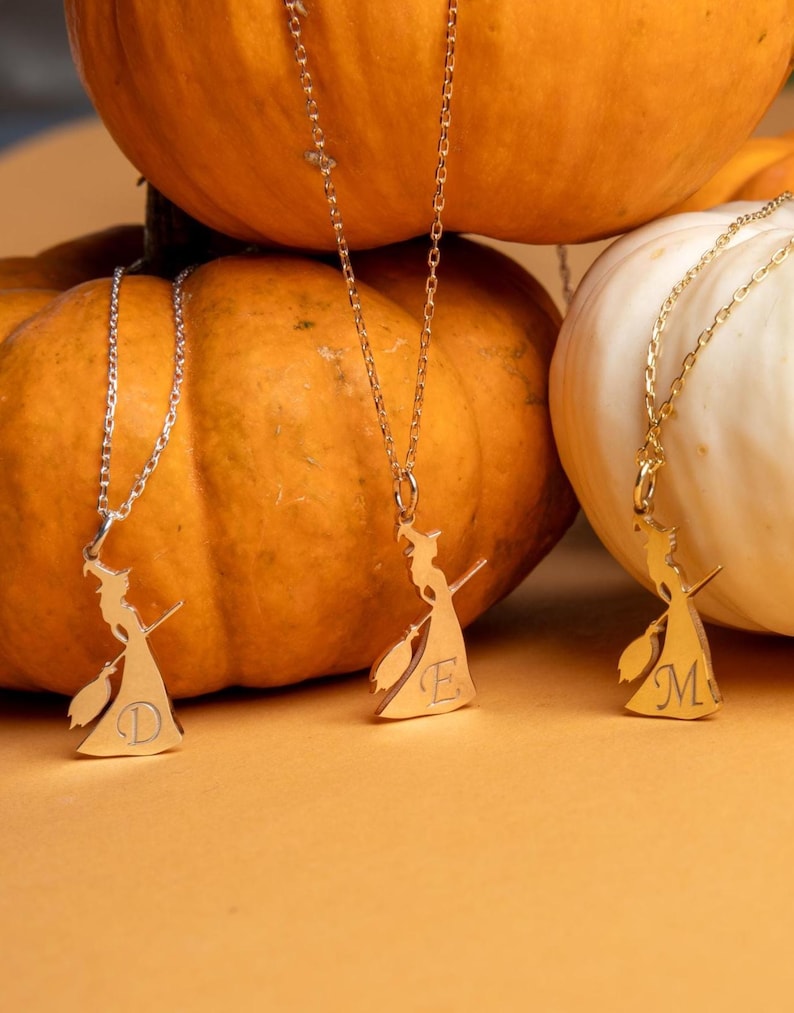 Dainty Wizard of Oz, Wicked Witch of the West Necklace, The Wonderful Wizard of Oz Pendant, Magician Necklace, Wizard, Halloween Necklace