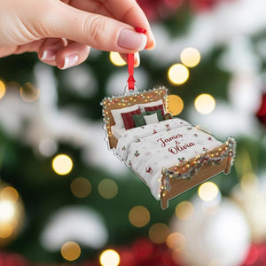 Personalized Bed Ornament with Names, Christmas Tree Decoration with Lights and Holiday Bedding