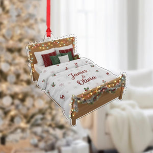 Personalized Bed Ornament with Names, Christmas Tree Decoration with Lights and Holiday Bedding