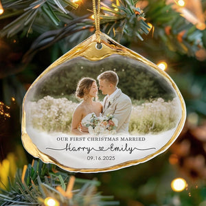 Personalized First Christmas Married Seashell Ornament, Wedding Anniversary Gift, Acrylic Keepsake, Newlyweds Couple Gift, Christmas Gifts