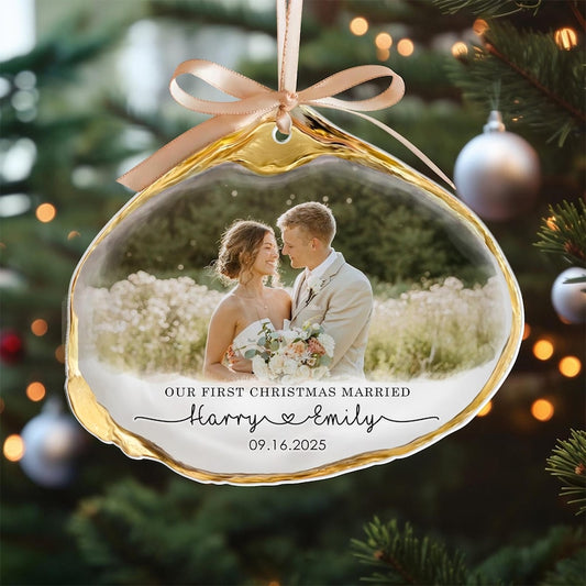 Personalized First Christmas Married Seashell Ornament, Wedding Anniversary Gift, Acrylic Keepsake, Newlyweds Couple Gift, Christmas Gifts