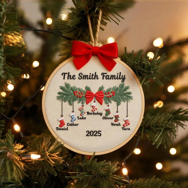 Personalized Family Christmas Ornament, Custom Embroidery Hoop, Holiday Stocking, Gingerbread & Festive Decoration, Gift for Families 2025