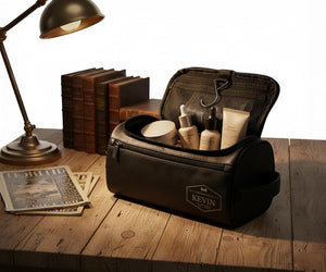 Personalized Men's Leather Toiletry Bag, Leather Dopp Kit, Groomsmen Gifts, Travel Bag, Anniversary Gift for Him, Men's Leather Accessory