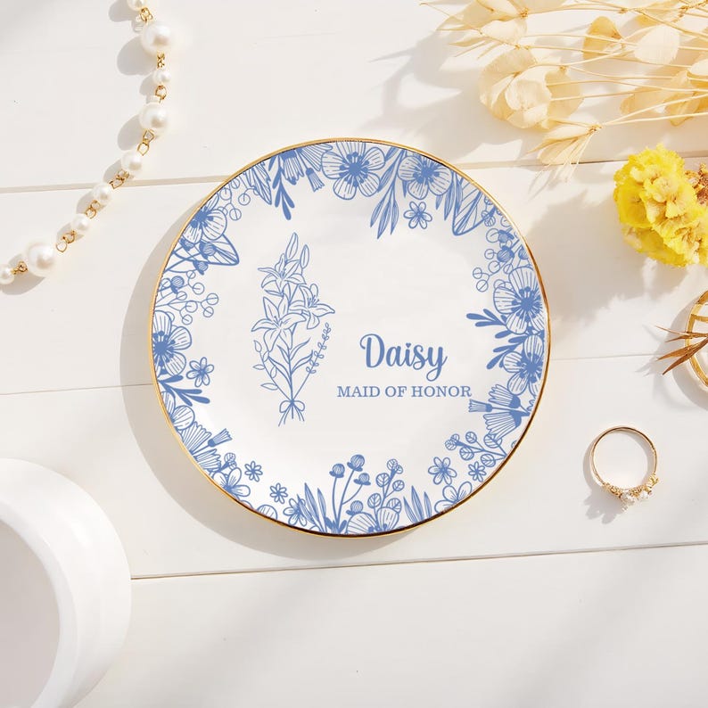 Personalized Maid of Honor Ceramic Jewelry Dish,Bridesmaid Proposal Gift,Maid of Honor Gift,Friendship Gift,Ceramic Ring Holder Wedding gift