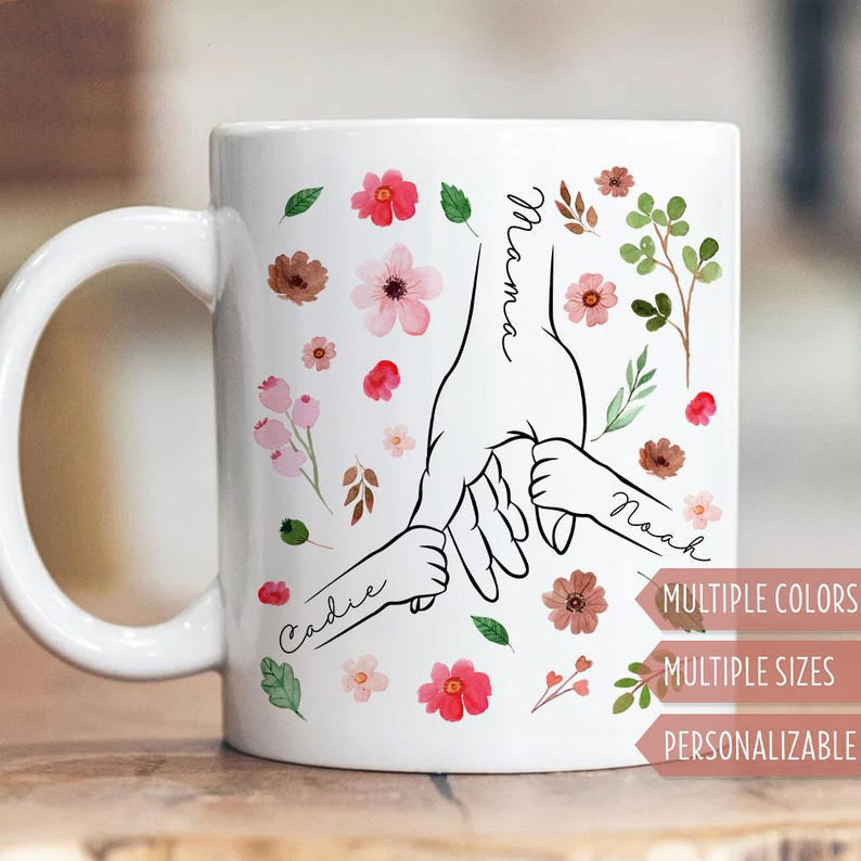 Custom Mom Mug, Personalized Holding Mom Hands Mug, Mom Mug with Kids' Names, Custom Gift for Mama
