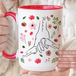 Custom Mom Mug, Personalized Holding Mom Hands Mug, Mom Mug with Kids' Names, Custom Gift for Mama