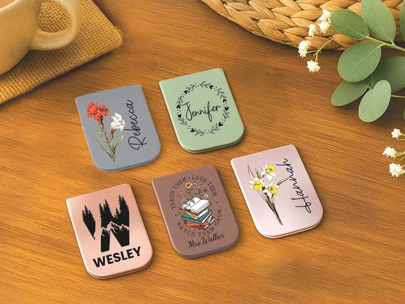 Birth Flower Magnetic Bookmark, Custom Name Leather Bookmark Personalized Bookmark with Name, Book Lover Christmas Gift Women Book Accessory