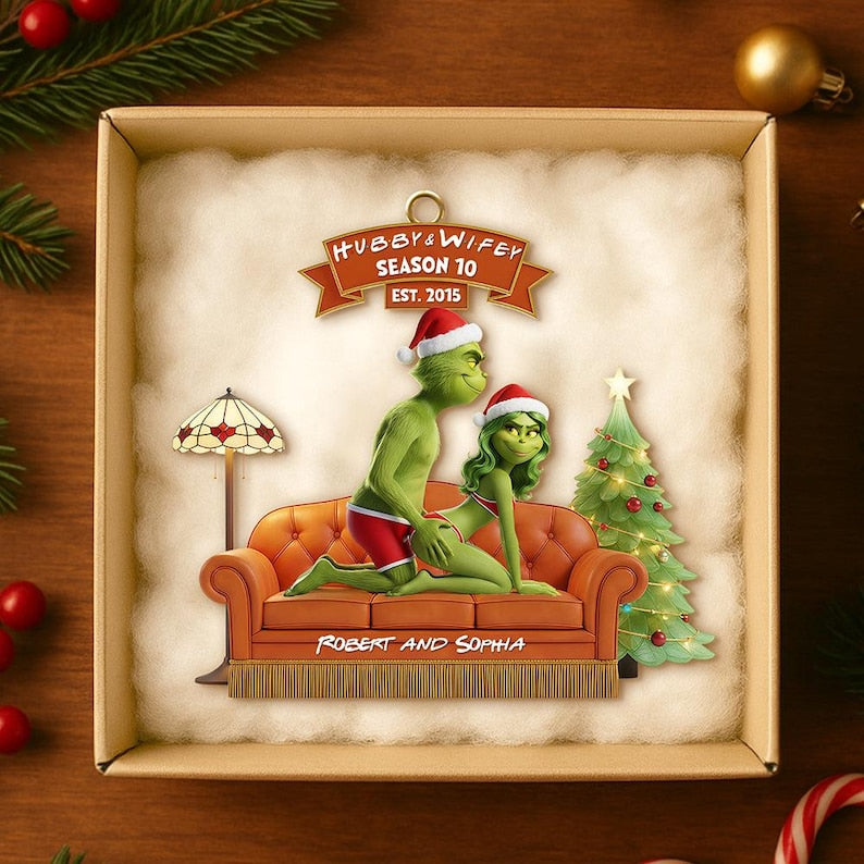 Personalized Grinch Couple Ornament, Funny Hubby and Wifey Christmas Ornament, Custom Name Ornament for Couples, Unique Xmas Gift