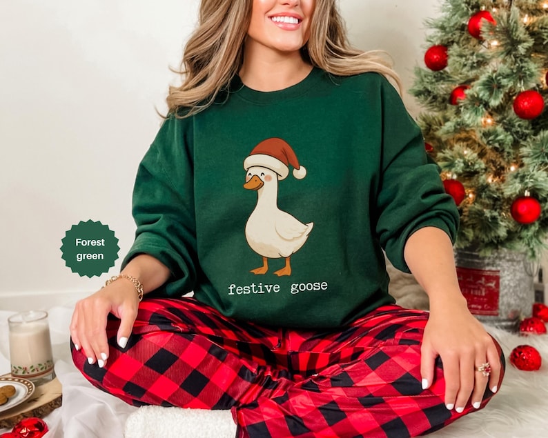 Funny Couple Sweatshirts for Christmas Funny Gift for Husband and Wife Girlfriend Boyfriend Mom Dad Funny Couple Gift, Goose Sweatshirt