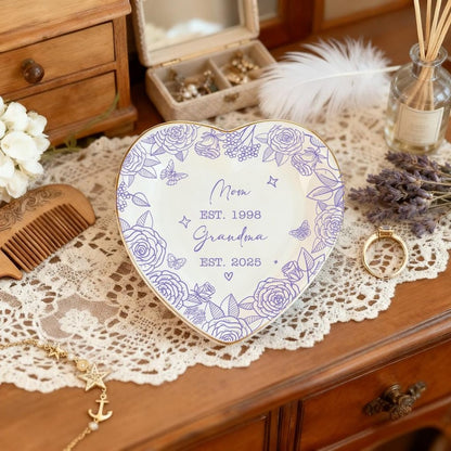 Personalized Grandma Ring Dish, Grandma Gift, Pregnancy Announcement to Grandparents, New Grandma Gift, First time Grandma, 1st Grandma Gift