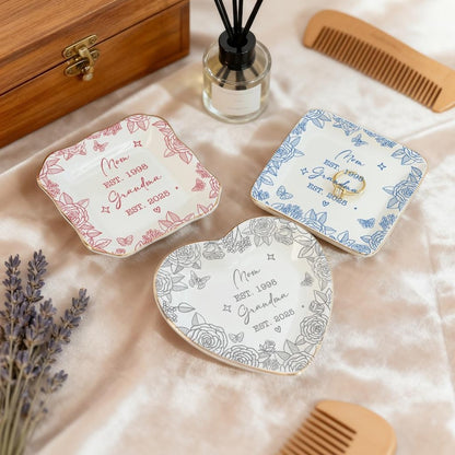 Personalized Grandma Ring Dish, Grandma Gift, Pregnancy Announcement to Grandparents, New Grandma Gift, First time Grandma, 1st Grandma Gift