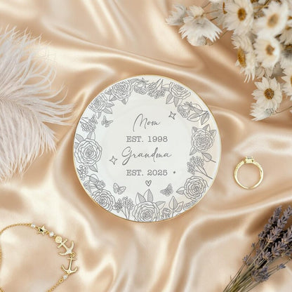 Personalized Grandma Ring Dish, Grandma Gift, Pregnancy Announcement to Grandparents, New Grandma Gift, First time Grandma, 1st Grandma Gift