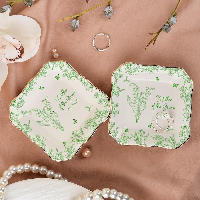 Personalized Wedding Ring Dish for Mom, Mother of the Bride/Groom Jewelry Dish, Gifts from Bride Daughter, Wedding Keepsake Gift for Her