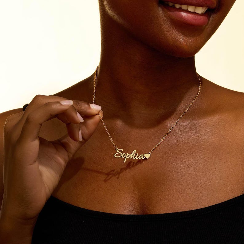 Custom Heart Name Necklace Personalized Dainty Gold Name Necklace Minimalist Name Necklace Gift for Her Daughter