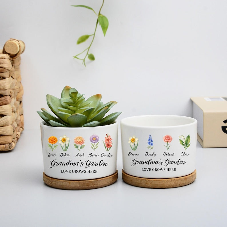 Personalized Grandma's Garden Pot, Christmas Gifts for Nana, Nanny, Garden Flower Pot, Custom Birth Flower Pot, Family Name Flower Plant Pot