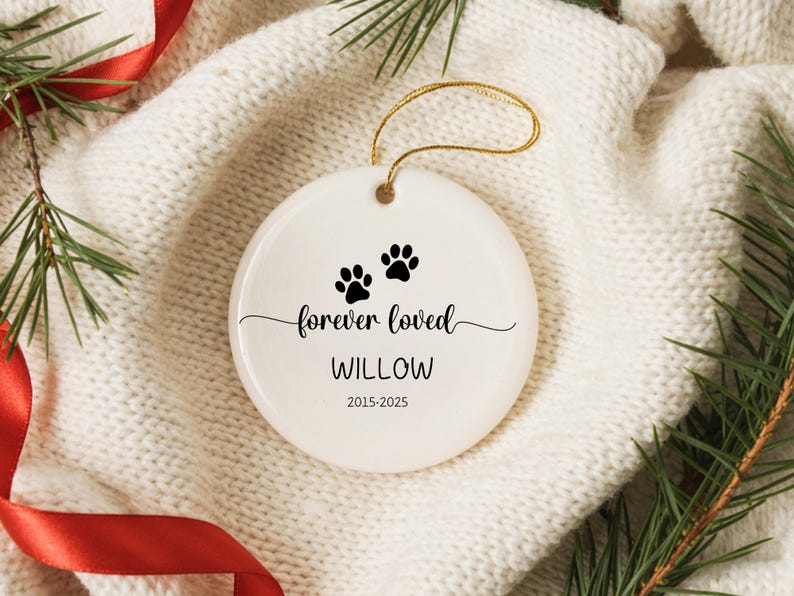 Personalized Dog Memorial Ornament,Dogs Loss Ornament,Pet Memorial Gifts, Dog Mom Christmas Gifts, Forever Loved, Custom Dog Ornament