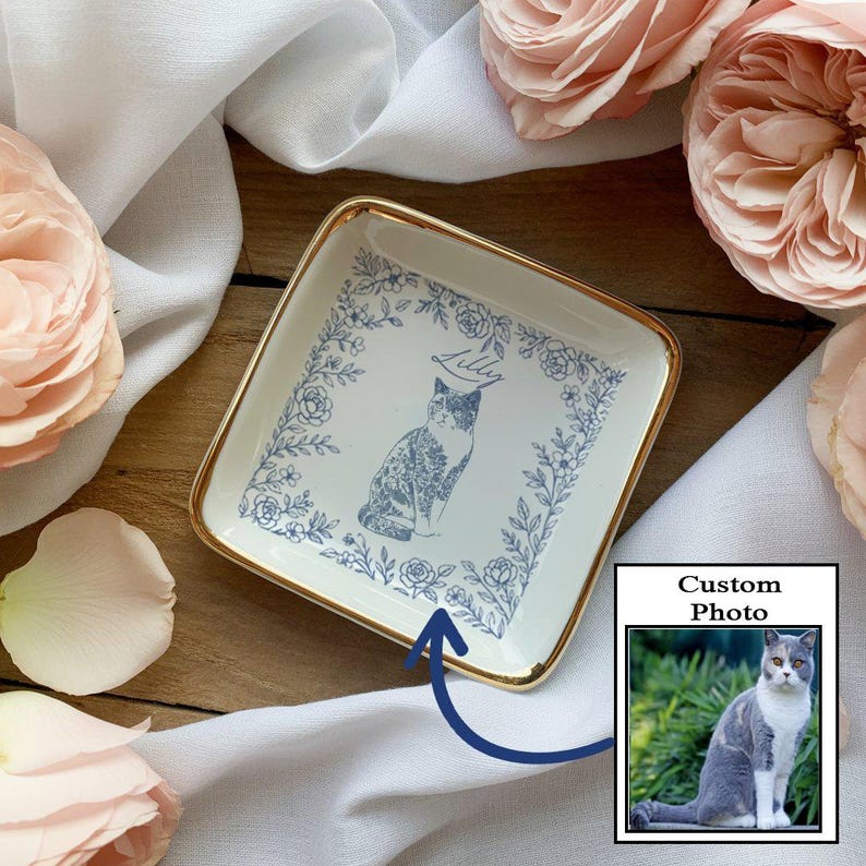 Custom Dog Cat Jewelry Dish, Toile De Jouy Pet Ring Dish , Personalized Pet Portrait Ceramic Christmas , Pet Mom Photo Gift, Pet Lover Gift