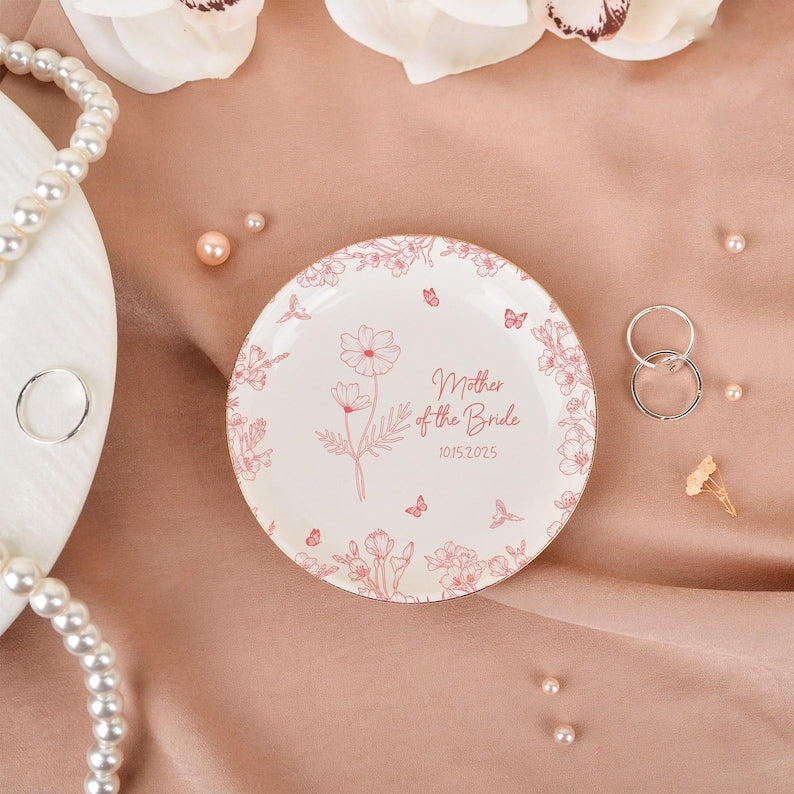 Personalized Wedding Ring Dish for Mom, Mother of the Bride/Groom Jewelry Dish, Gifts from Bride Daughter, Wedding Keepsake Gift for Her