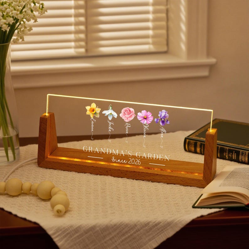 Custom Grandmas Garden Night Light: Unique Gifts for Grandma,Birth Flower Lamp,Moms Garden Night Lamp,Bedroom Night Lamp,Mothers Day Gifts