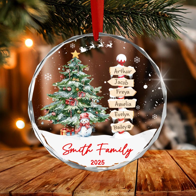 Family Names Christmas Ornament 2025, Personalized Family With Pet Ornaments, Family of 3 4