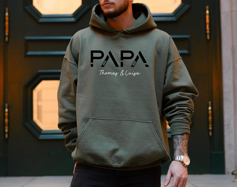 Father's greatest gifts: Personalized T-shirt/hoodie with your children's names and birth years. Dad sweater. Birthday gift.