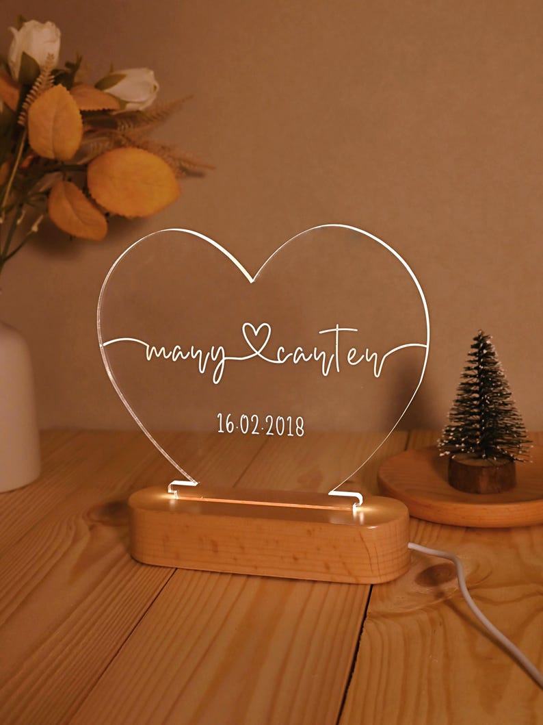 Personalized Heart Acrylic Lamp, Custom Couple Name Night Light with Date, Anniversary Gift, Valentine's Day Gift, Bedroom Decor